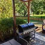 Deja Vu Private Jacuzzi & Sauna, Fireplace, 3 Bedrooms, Near Bansko *