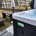 Deja Vu Private Jacuzzi & Sauna, Fireplace, 3 Bedrooms, Near Bansko Вилла Разлог