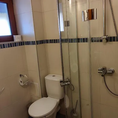 Deja Vu Private Jacuzzi & Sauna, Fireplace, 3 Bedrooms, Near Bansko Villa Razlog