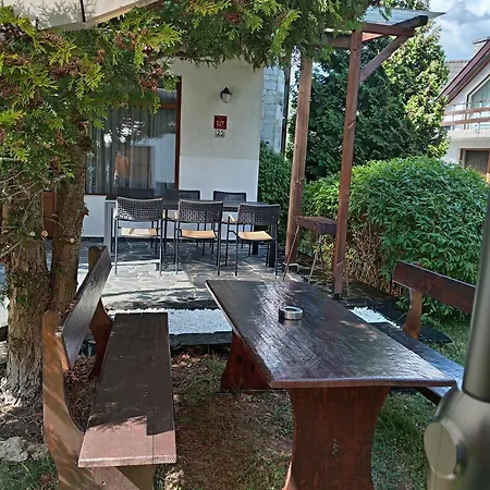 Deja Vu Cozy Mountain Retreat *