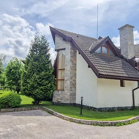 Deja Vu Private Jacuzzi & Sauna, Fireplace, 3 Bedrooms, Near Bansko Villa