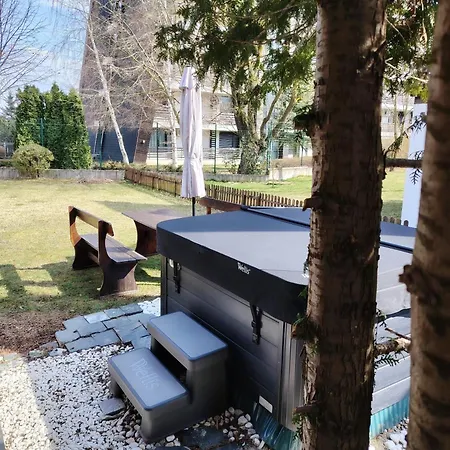 Deja Vu Private Jacuzzi & Sauna, Fireplace, 3 Bedrooms, Near Bansko Villa