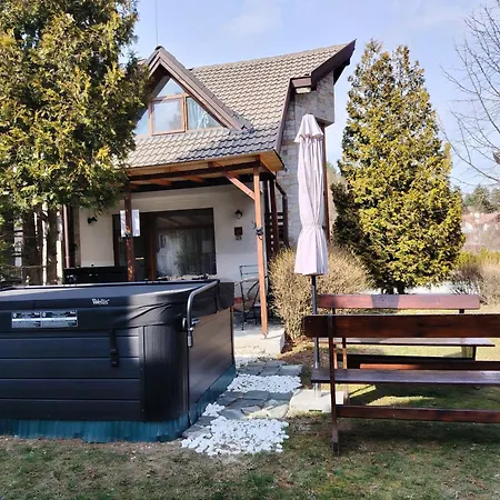 Deja Vu Private Jacuzzi & Sauna, Fireplace, 3 Bedrooms, Near Bansko Raslog