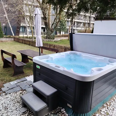 Deja Vu Private Jacuzzi & Sauna, Fireplace, 3 Bedrooms, Near Bansko Villa *