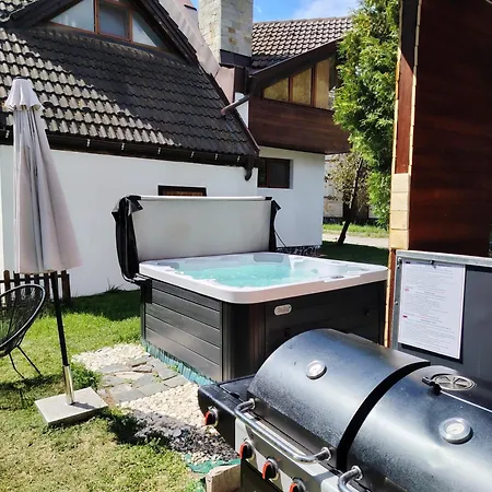 Deja Vu Private Jacuzzi & Sauna, Fireplace, 3 Bedrooms, Near Bansko * Разлог
