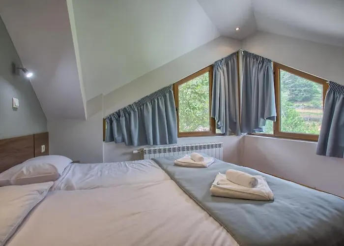 Deja Vu Cozy Mountain Retreat *