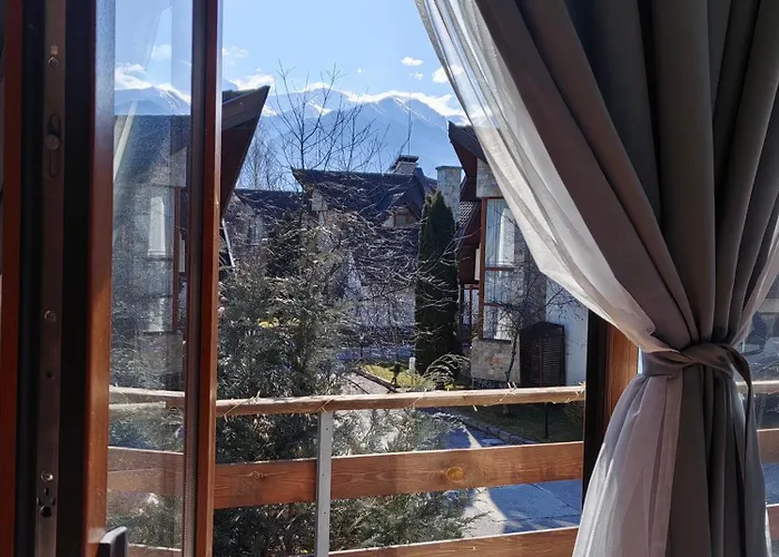 Deja Vu Cozy Mountain Retreat *