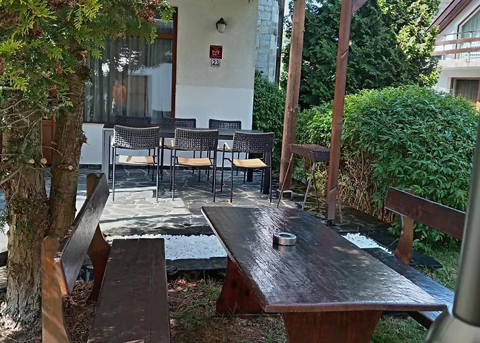 Deja Vu Cozy Mountain Retreat *