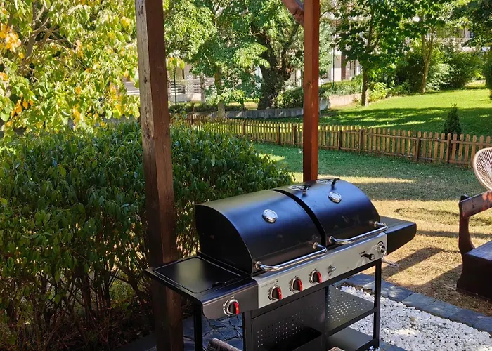 Deja Vu Cozy Mountain Retreat *